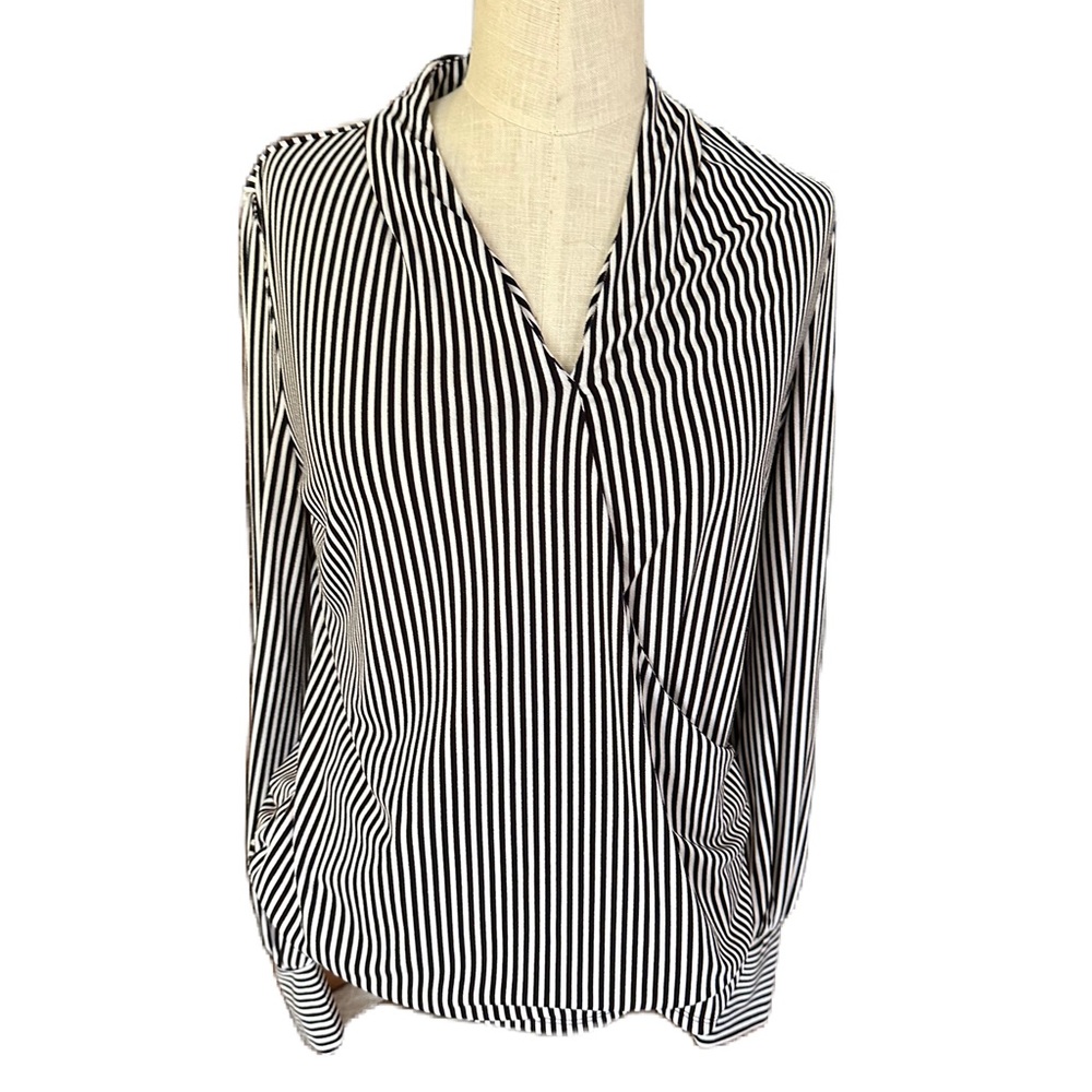 Adrianna Papell V-Neck Faux Wrap Long Sleeve Striped Blouse. Size S